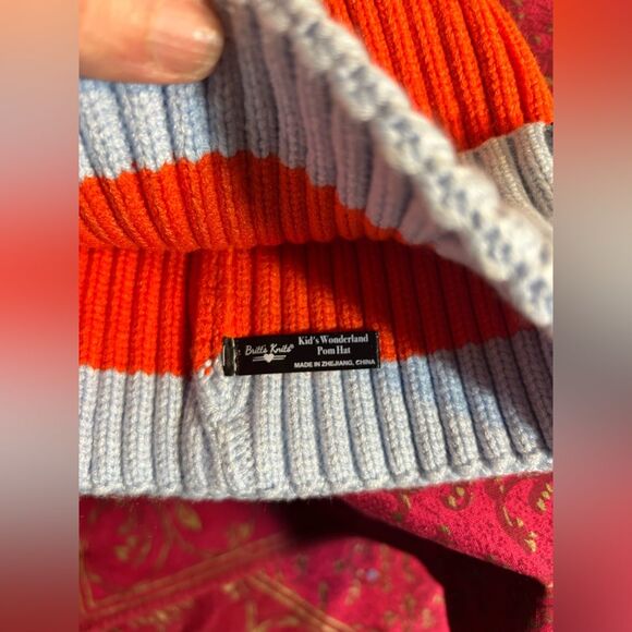 Beanie w pompom by Britts Kids, multi color, red, blue, cream, nwot - Picture 3 of 4